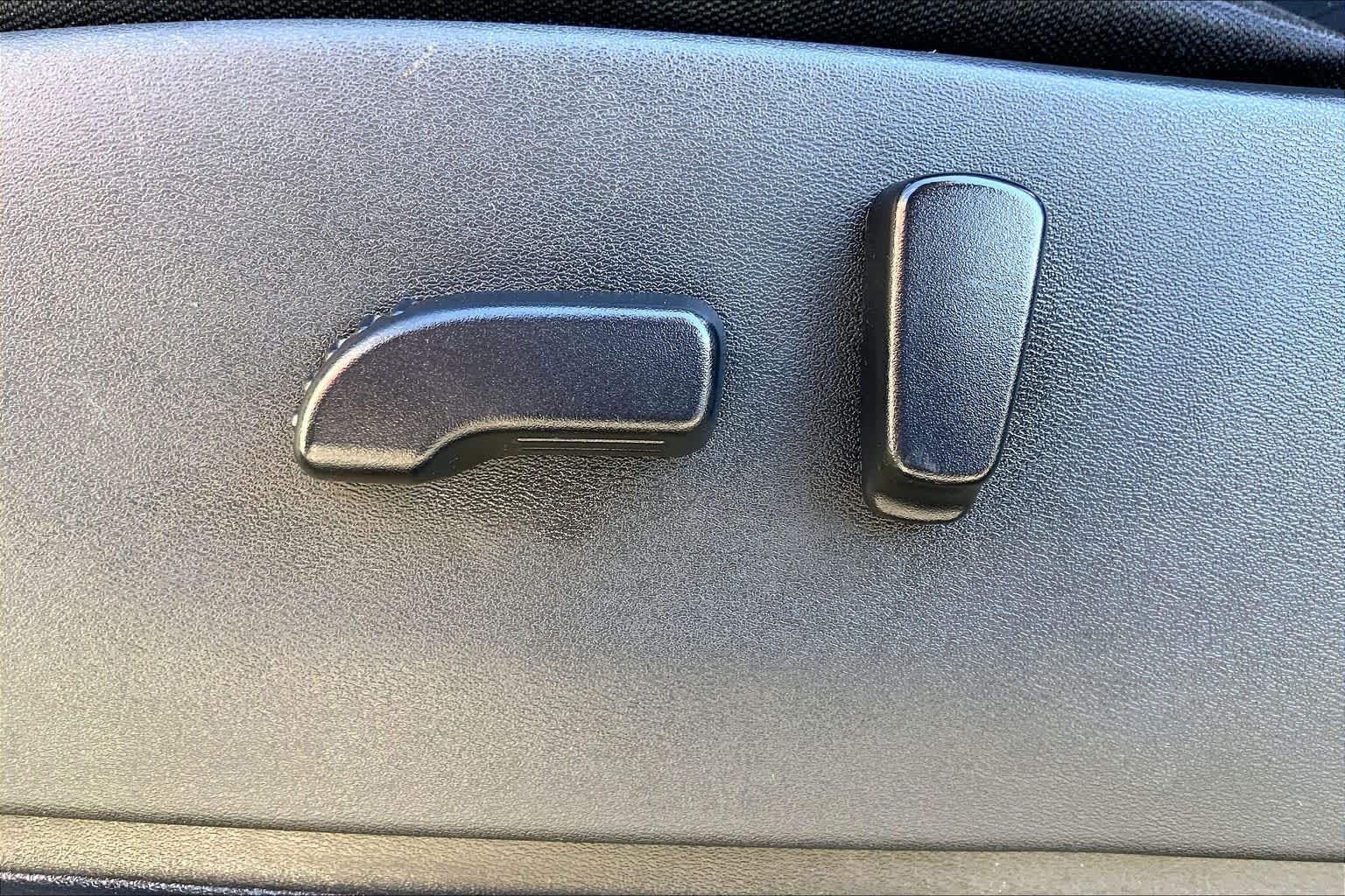 2022 Nissan Frontier PRO-4X Glacier White at Tomball Ford