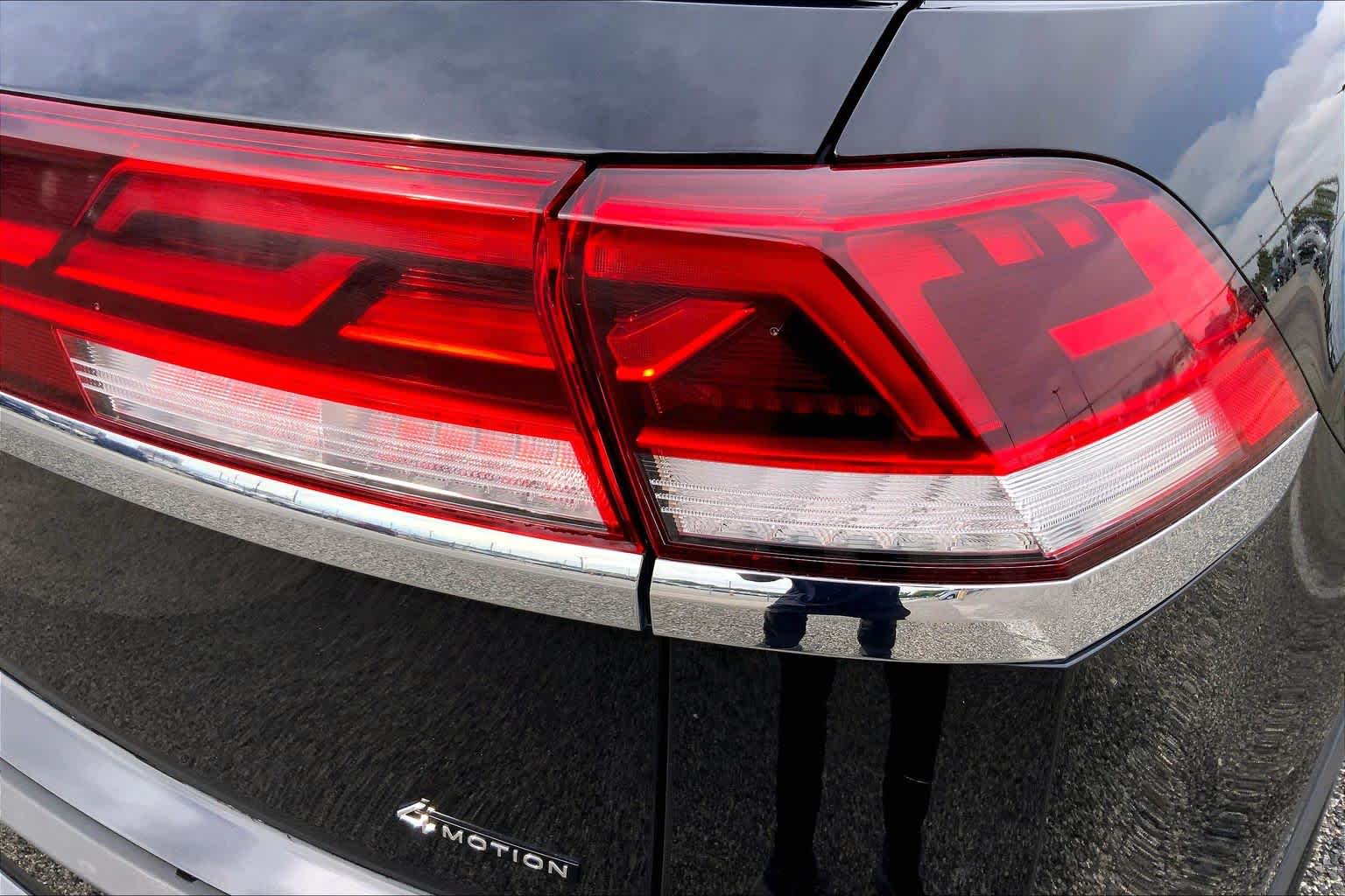 2025 Volkswagen Atlas Cross Sport 2.0T SE w/Technology Deep Black Pearl at Turner Chevrolet