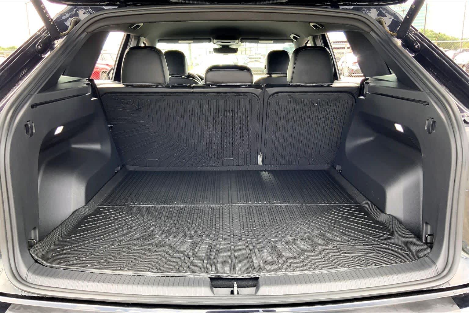 2025 Volkswagen Atlas Cross Sport 2.0T SE w/Technology Deep Black Pearl at Turner Chevrolet