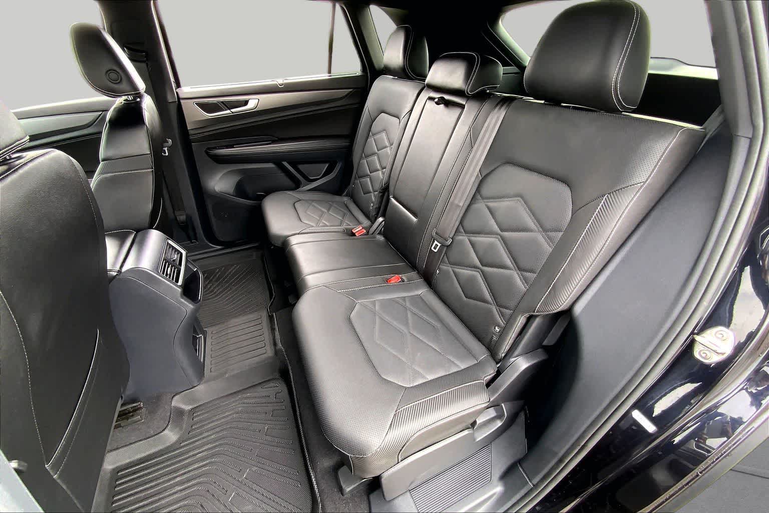 2025 Volkswagen Atlas Cross Sport 2.0T SE w/Technology Deep Black Pearl at Turner Chevrolet