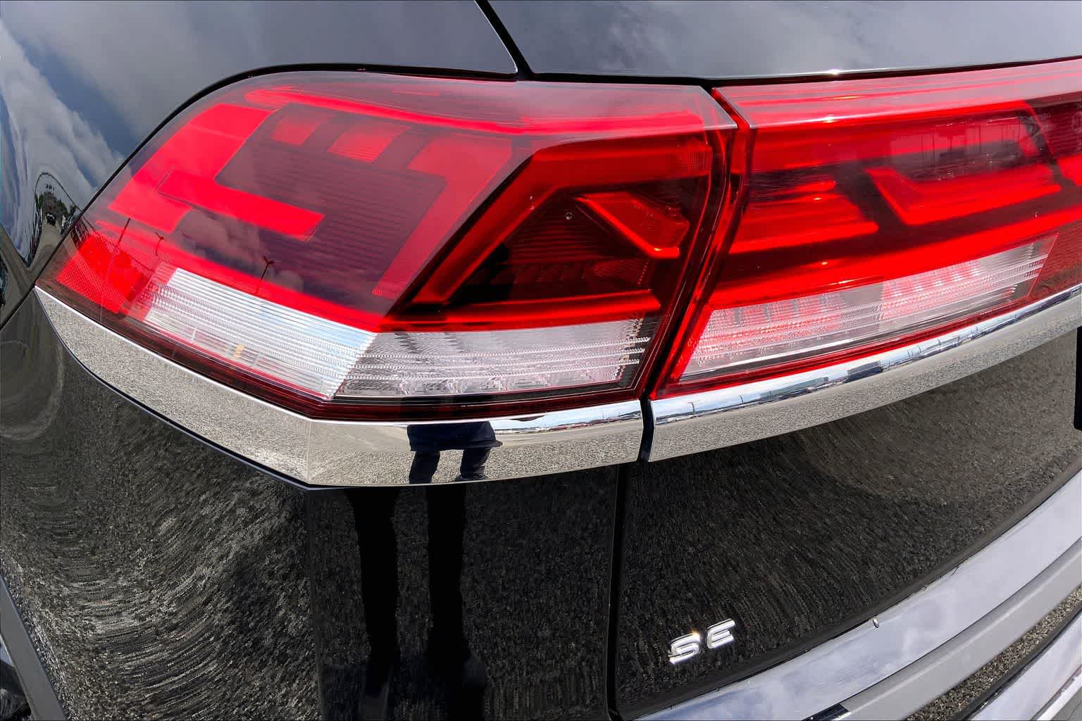 2025 Volkswagen Atlas Cross Sport 2.0T SE w/Technology Deep Black Pearl at Turner Chevrolet
