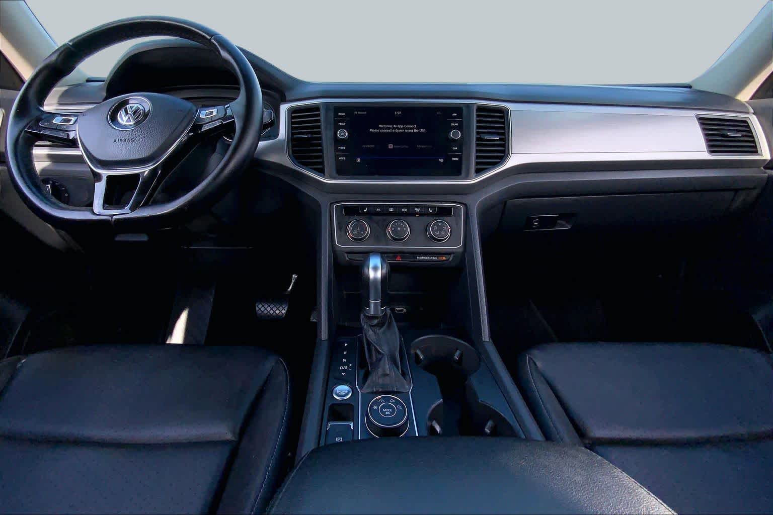 2018 Volkswagen Atlas photo 14 of 35