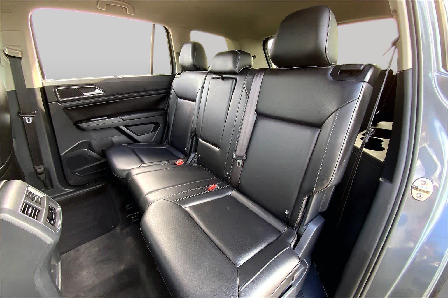 2018 Volkswagen Atlas photo 19 of 35