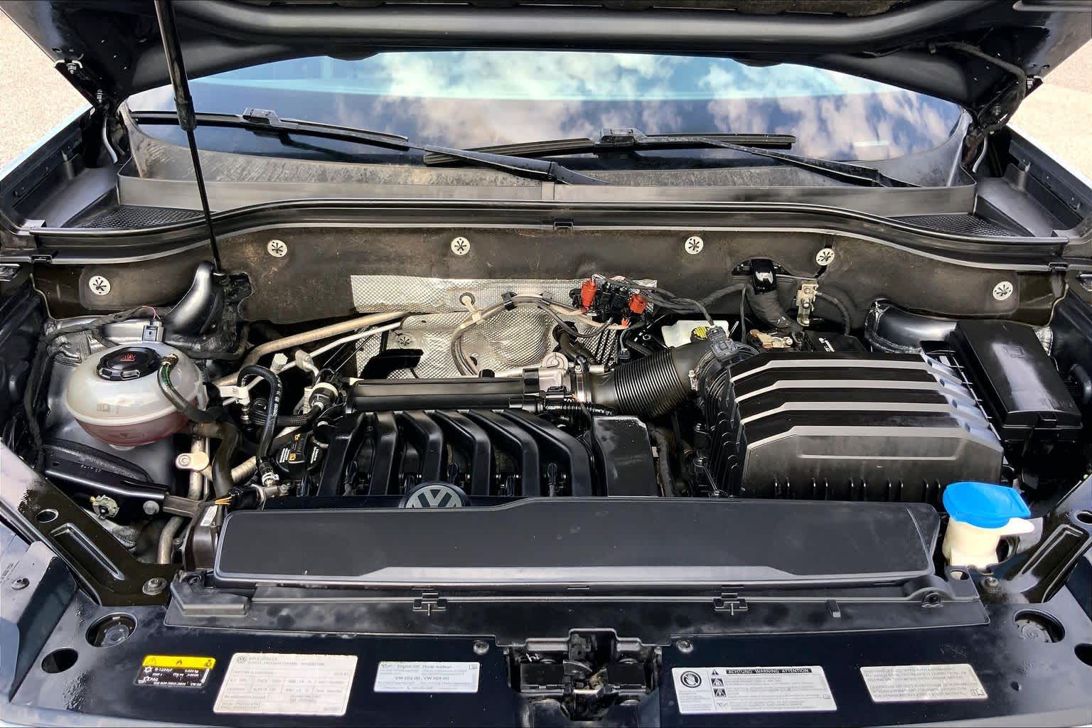 2018 Volkswagen Atlas photo 30 of 35