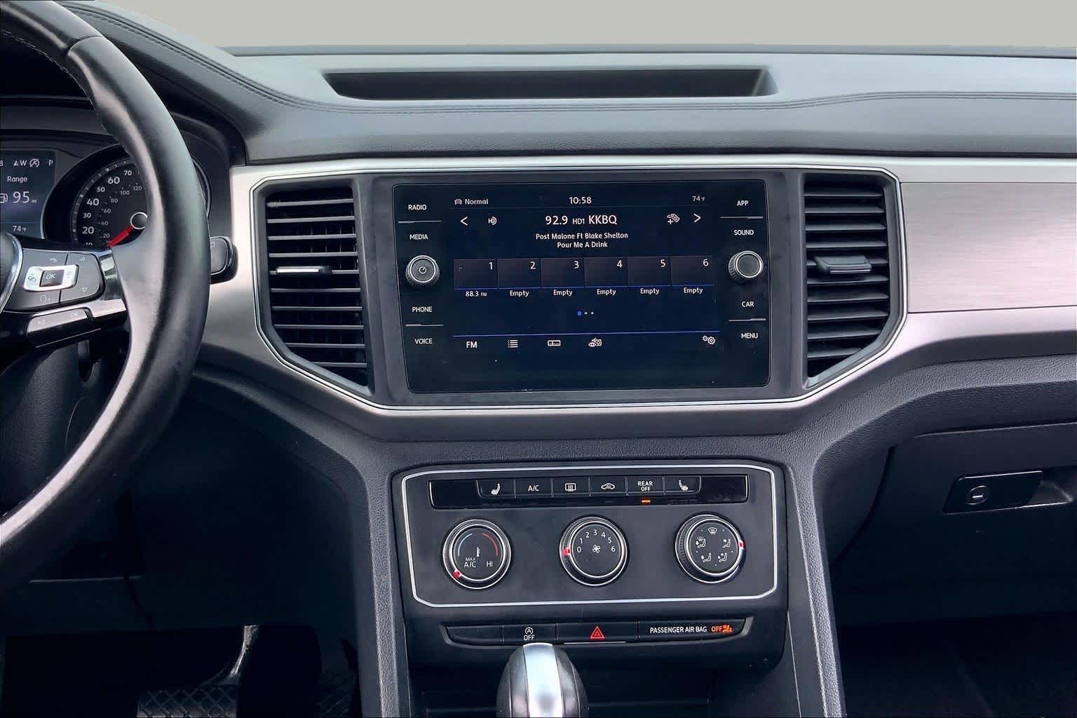 2018 Volkswagen Atlas photo 6 of 35