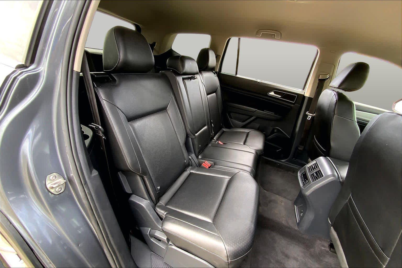 2018 Volkswagen Atlas photo 18 of 35