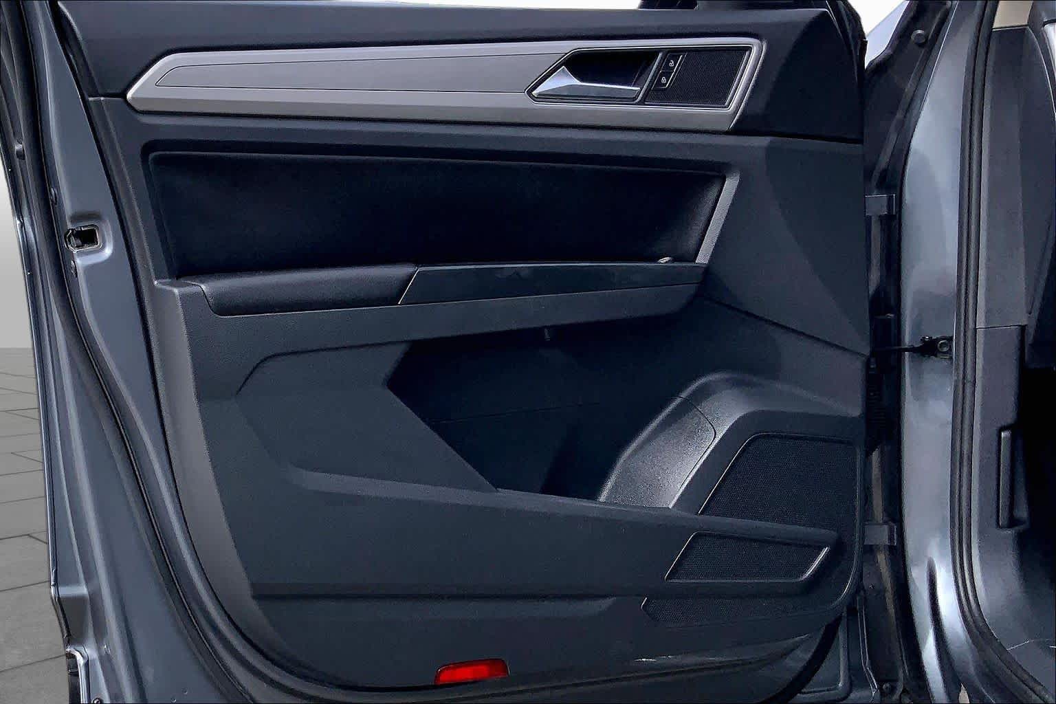 2018 Volkswagen Atlas photo 20 of 35