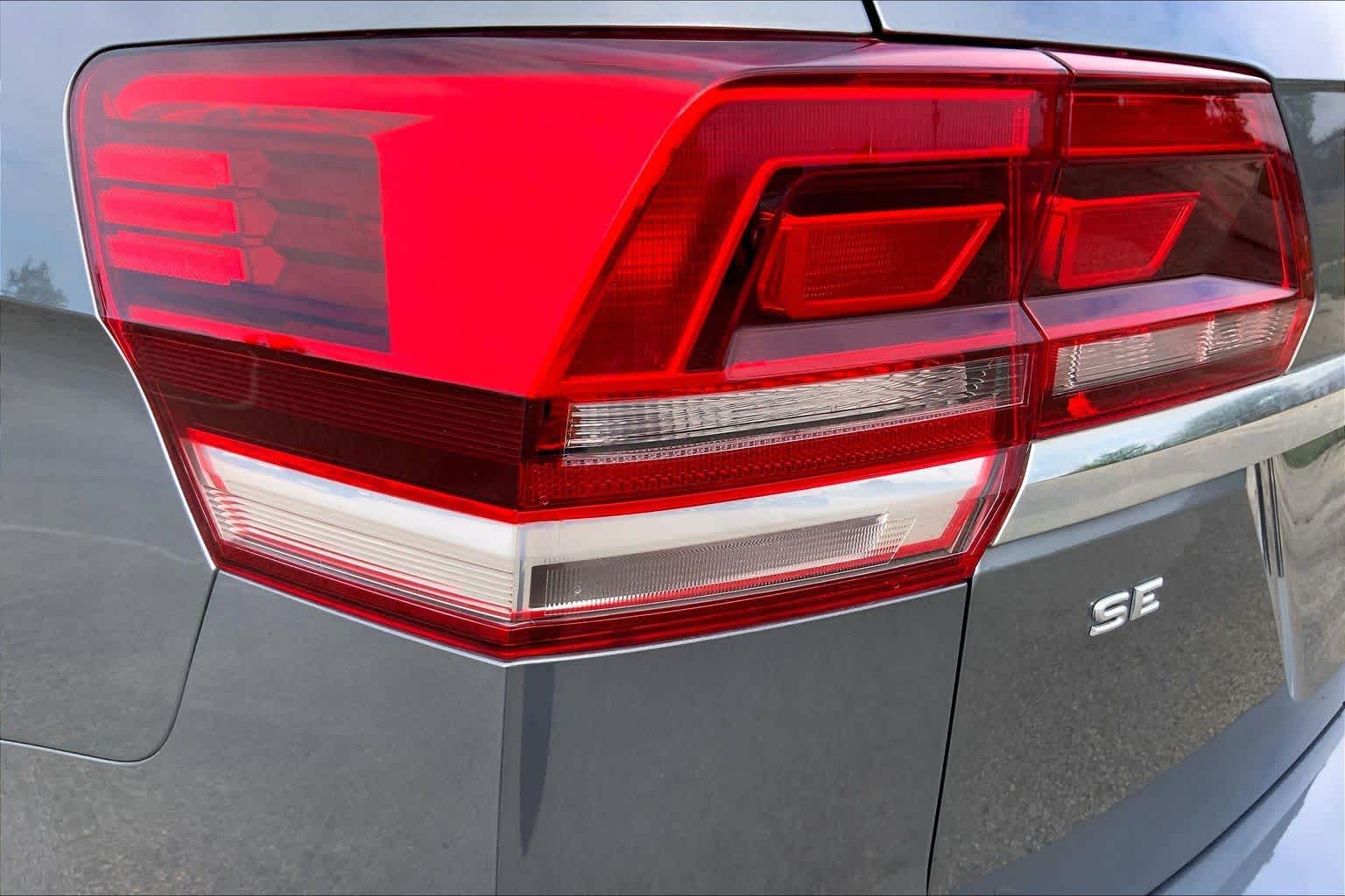 2018 Volkswagen Atlas photo 27 of 35