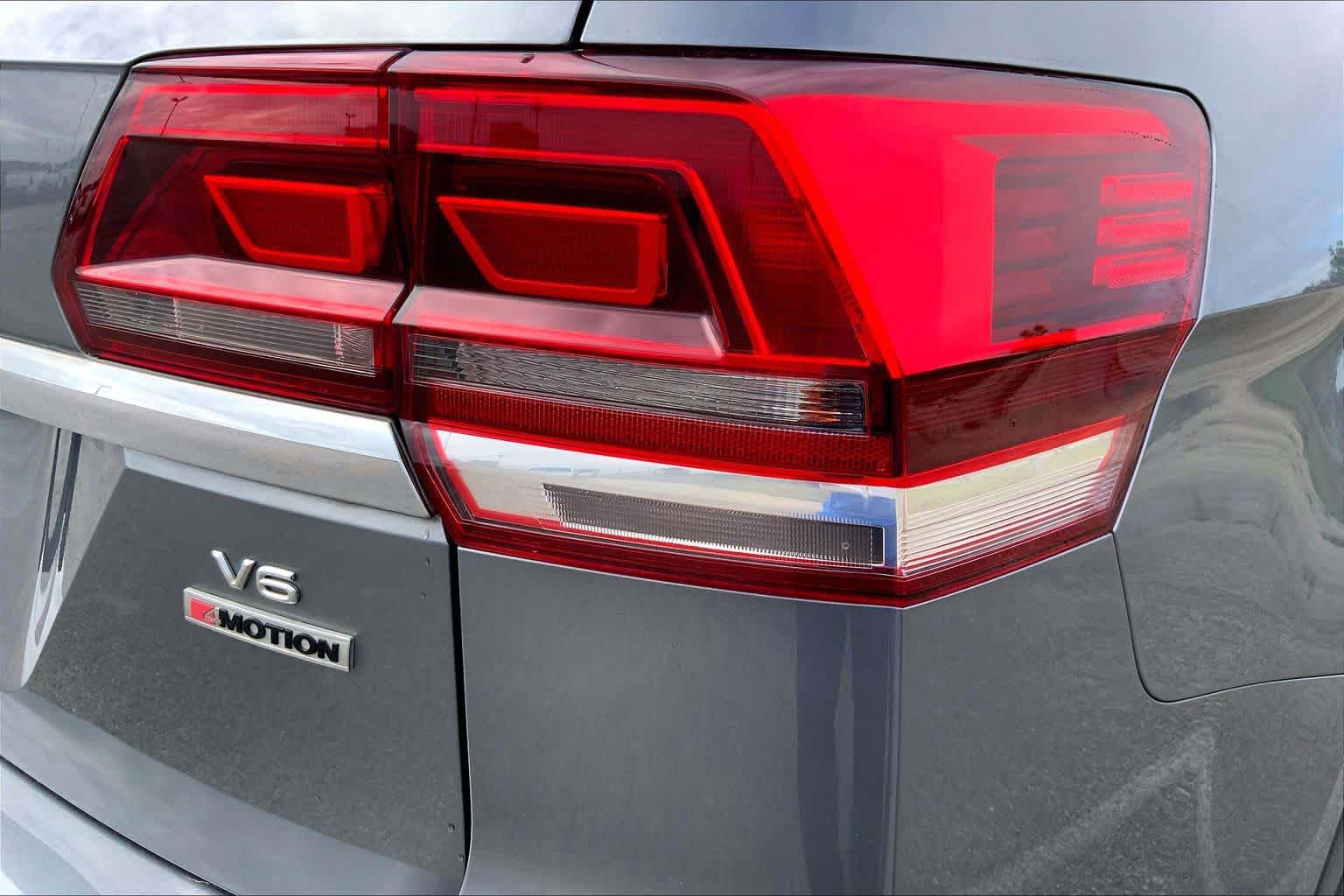 2018 Volkswagen Atlas photo 29 of 35