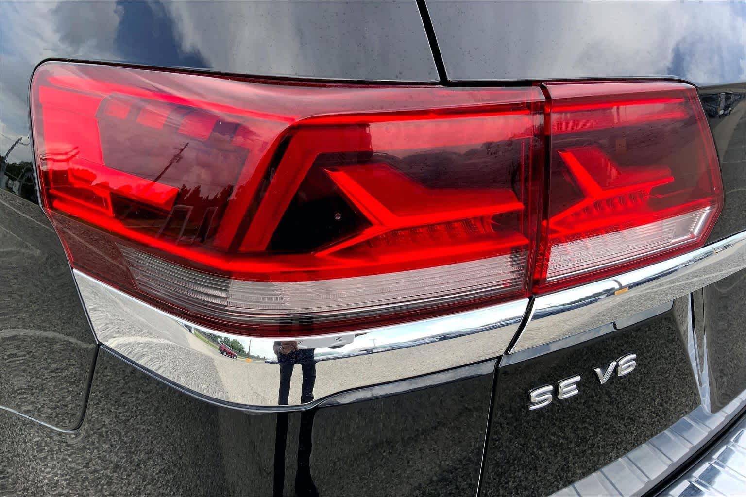 2022 Volkswagen Atlas 3.6L V6 SE w/Technology Deep Black Pearl at Mac Haik Ford