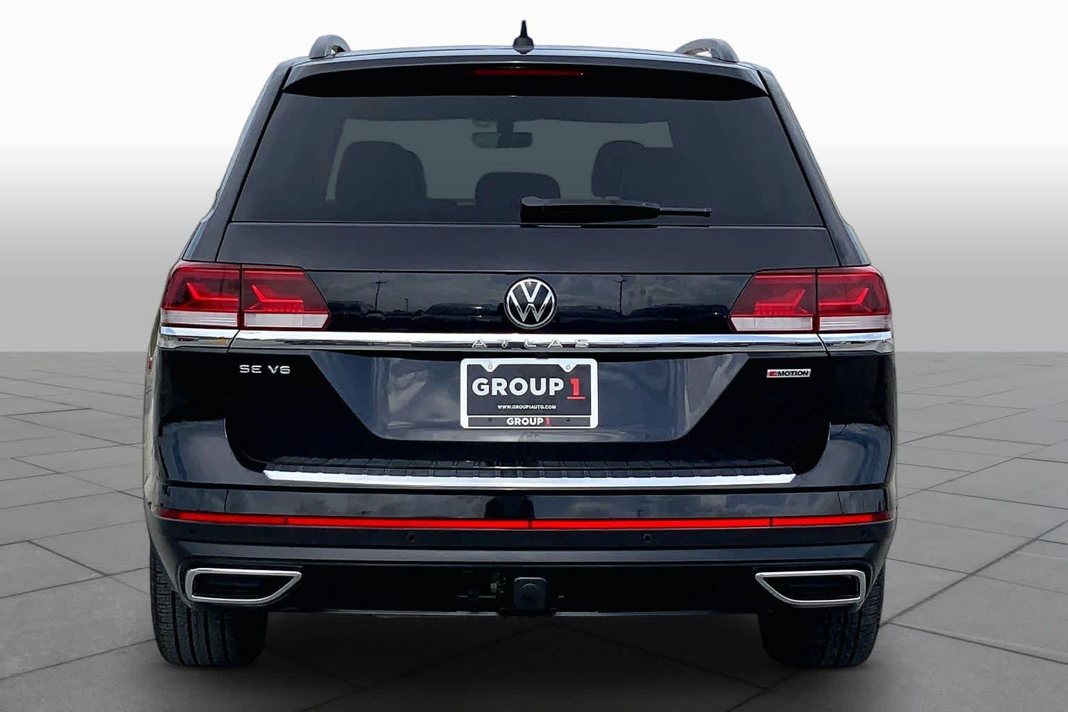 2022 Volkswagen Atlas 3.6L V6 SE w/Technology Deep Black Pearl at Mac Haik Ford