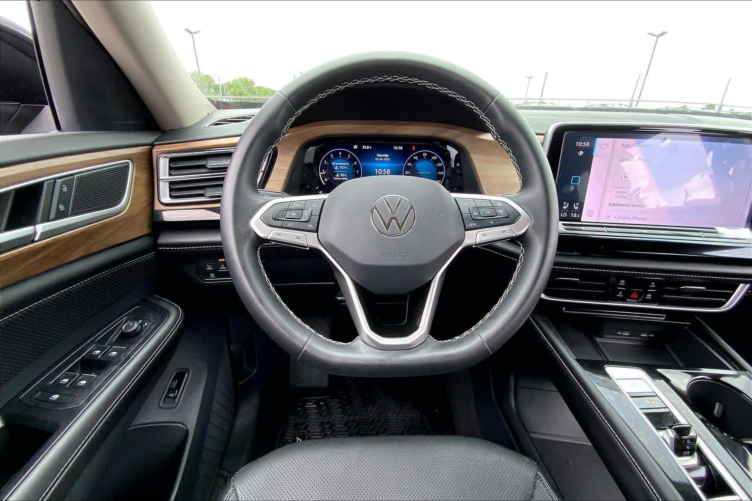 2024 Volkswagen Atlas 2.0T SE w/Technology Deep Black Pearl at Tomball Ford