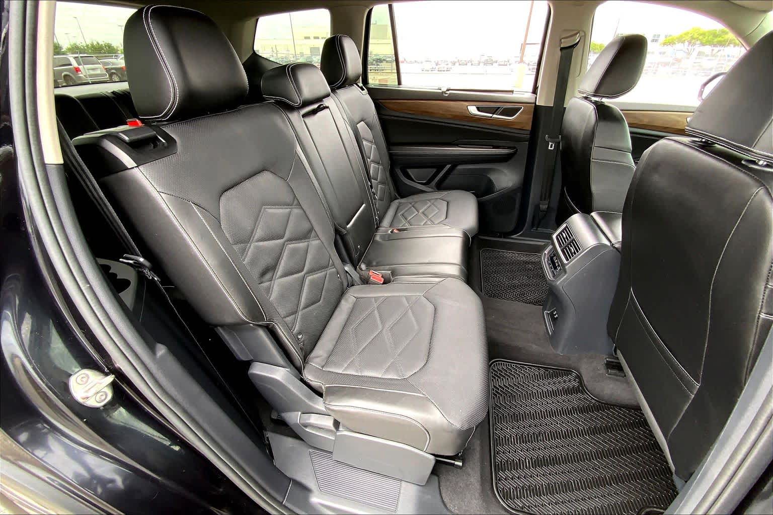 2024 Volkswagen Atlas 2.0T SE w/Technology Deep Black Pearl at Tomball Ford