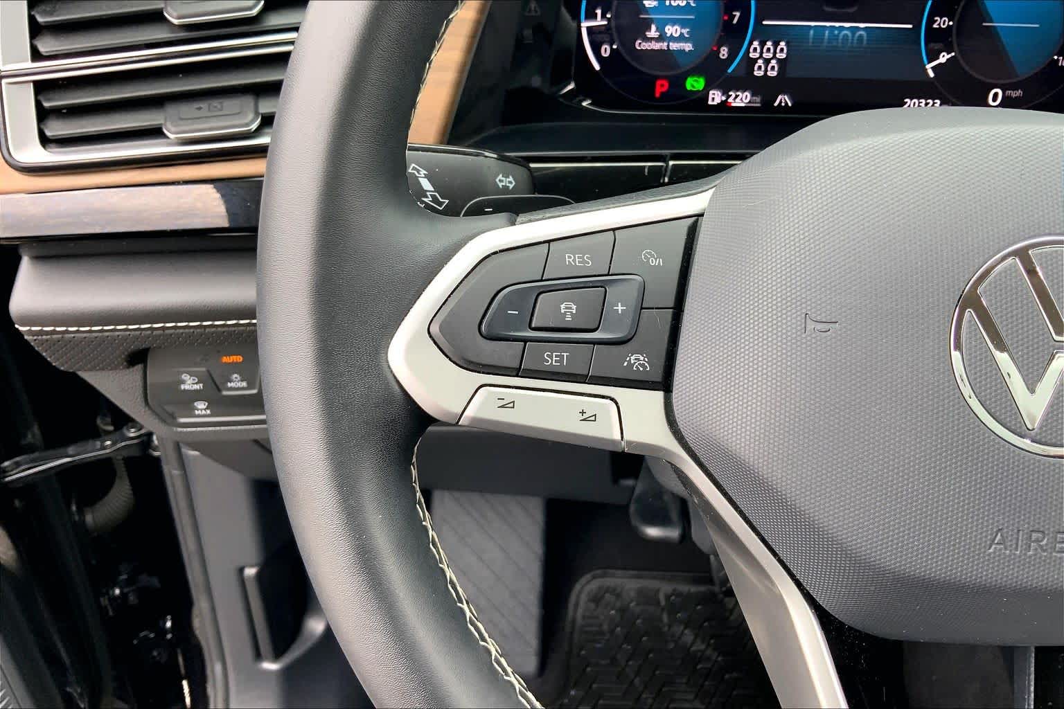 2024 Volkswagen Atlas 2.0T SE w/Technology Deep Black Pearl at Tomball Ford