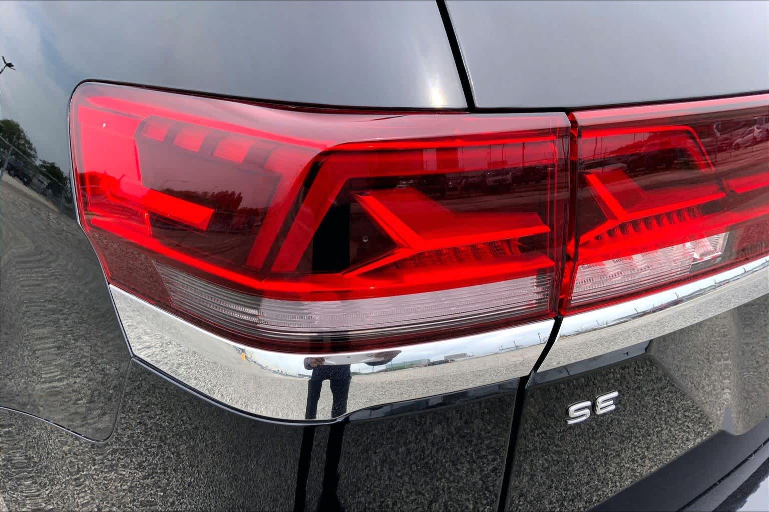 2024 Volkswagen Atlas 2.0T SE w/Technology Deep Black Pearl at Tomball Ford