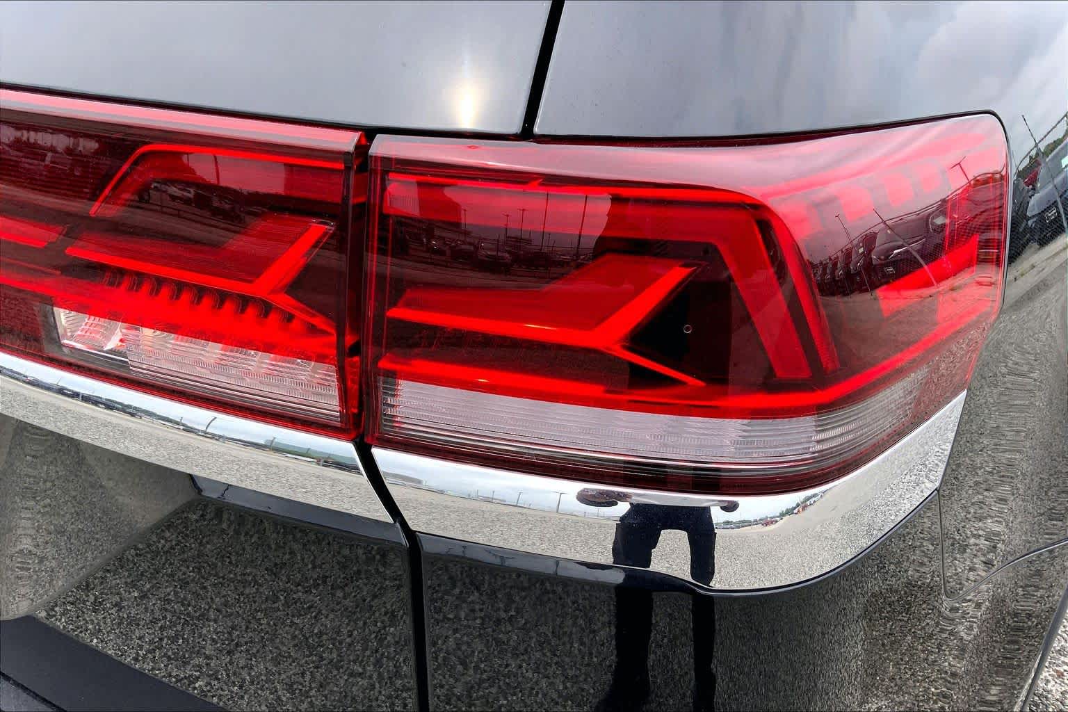 2024 Volkswagen Atlas 2.0T SE w/Technology Deep Black Pearl at Tomball Ford