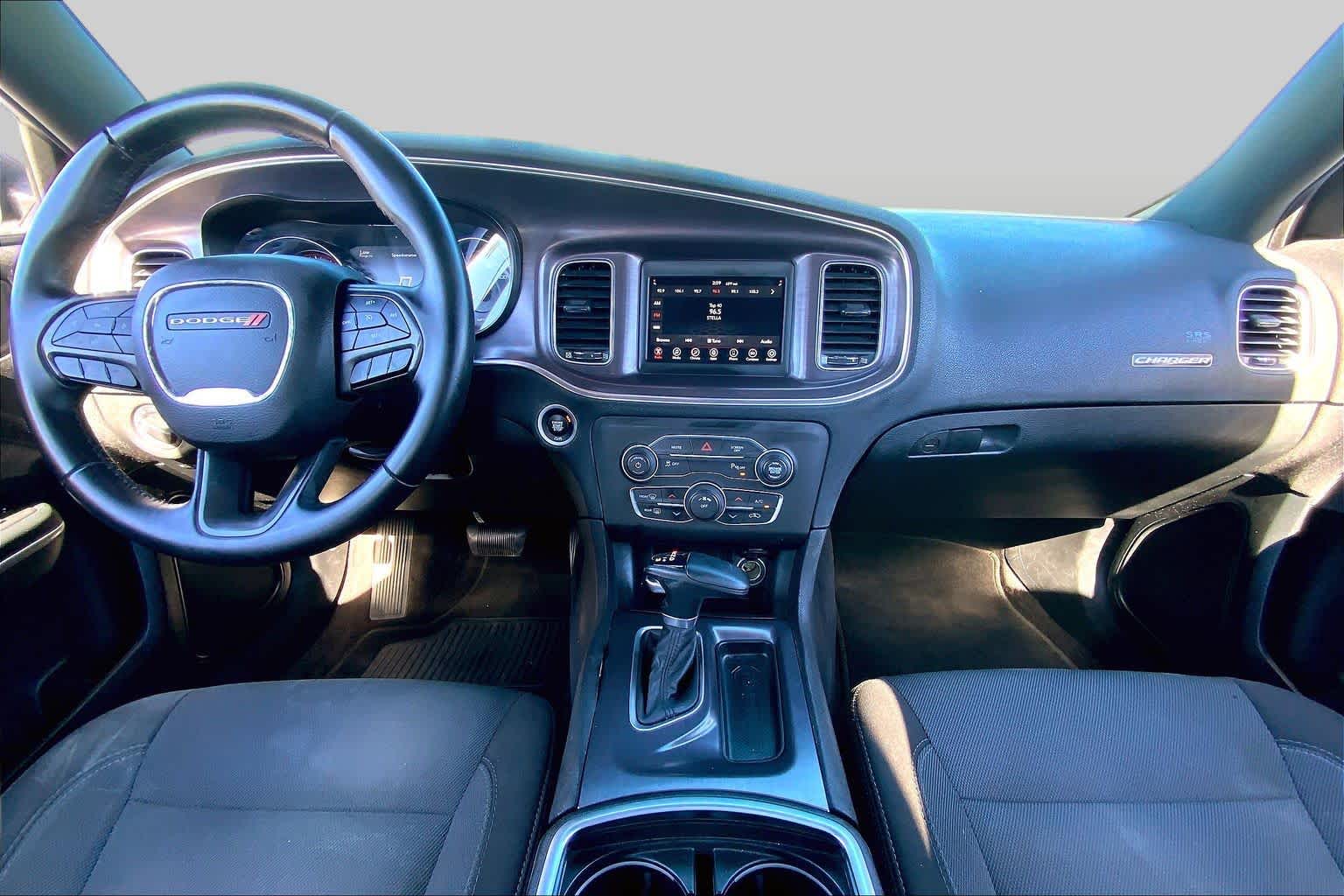 2018 Dodge Charger photo 15 of 36
