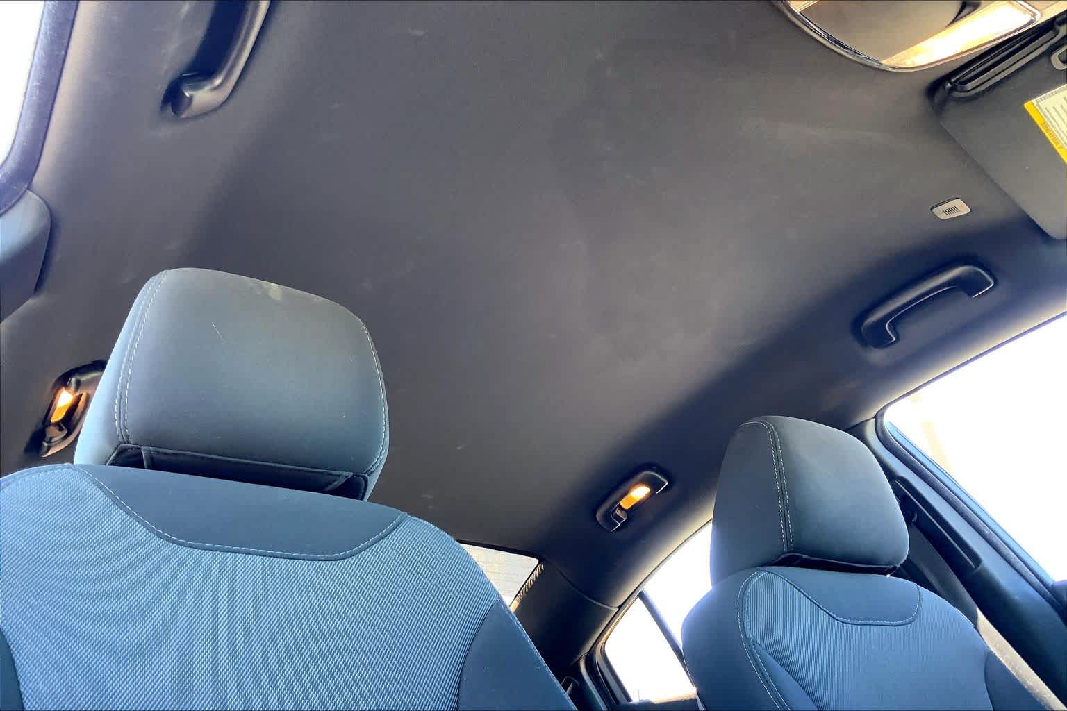 2018 Dodge Charger photo 14 of 36