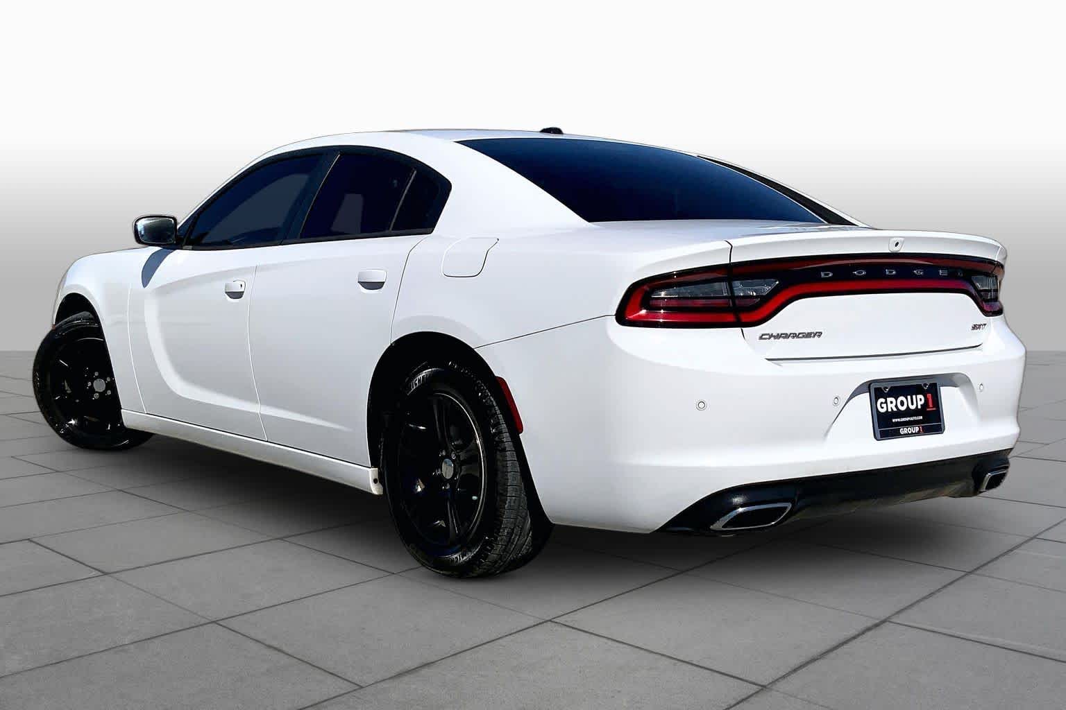 2018 Dodge Charger photo 12 of 36