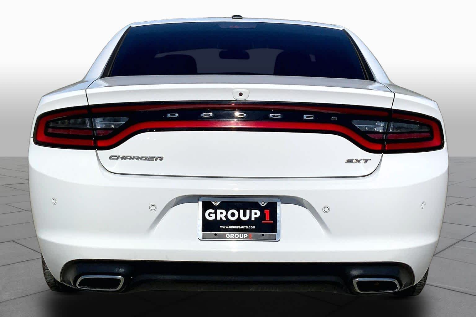2018 Dodge Charger photo 5 of 36