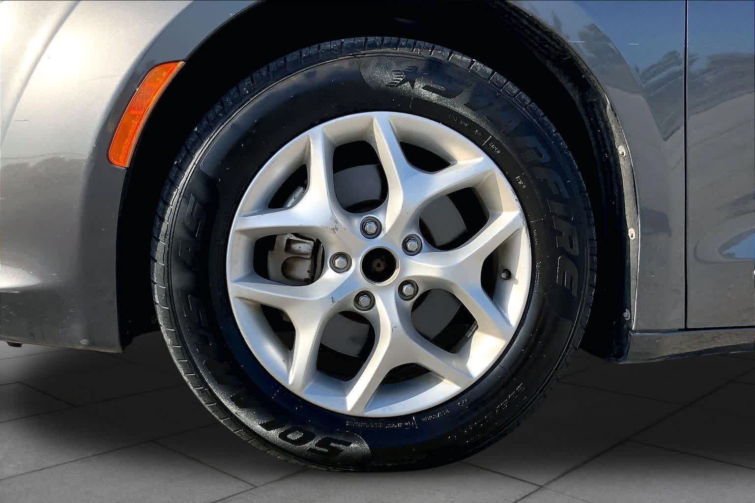 2017 Chrysler Pacifica Touring-L Granite Crystal Metallic Clearcoat at Beck & Masten Kia
