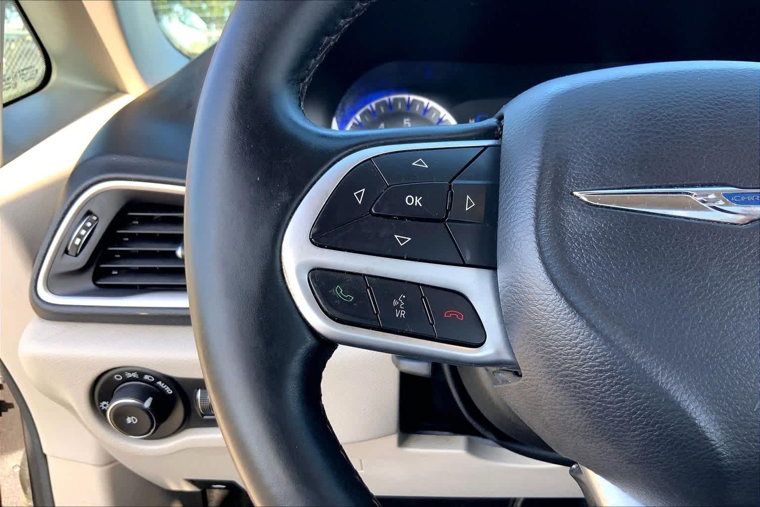 2017 Chrysler Pacifica Touring-L Granite Crystal Metallic Clearcoat at Beck & Masten Kia