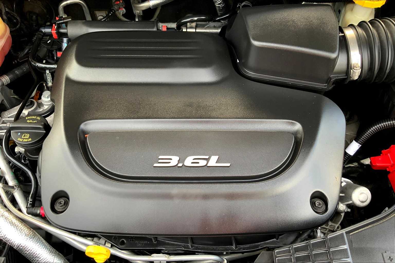 2019 Chrysler Pacifica Limited Billet Silver Metallic Clearcoat at Sterling McCall Nissan