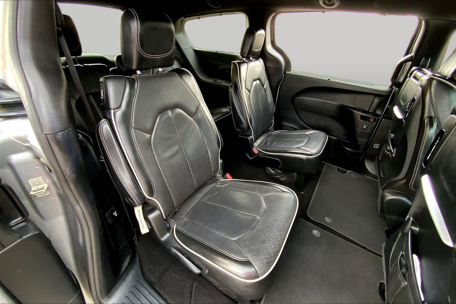 2019 Chrysler Pacifica Limited Billet Silver Metallic Clearcoat at AutoNation USA Katy