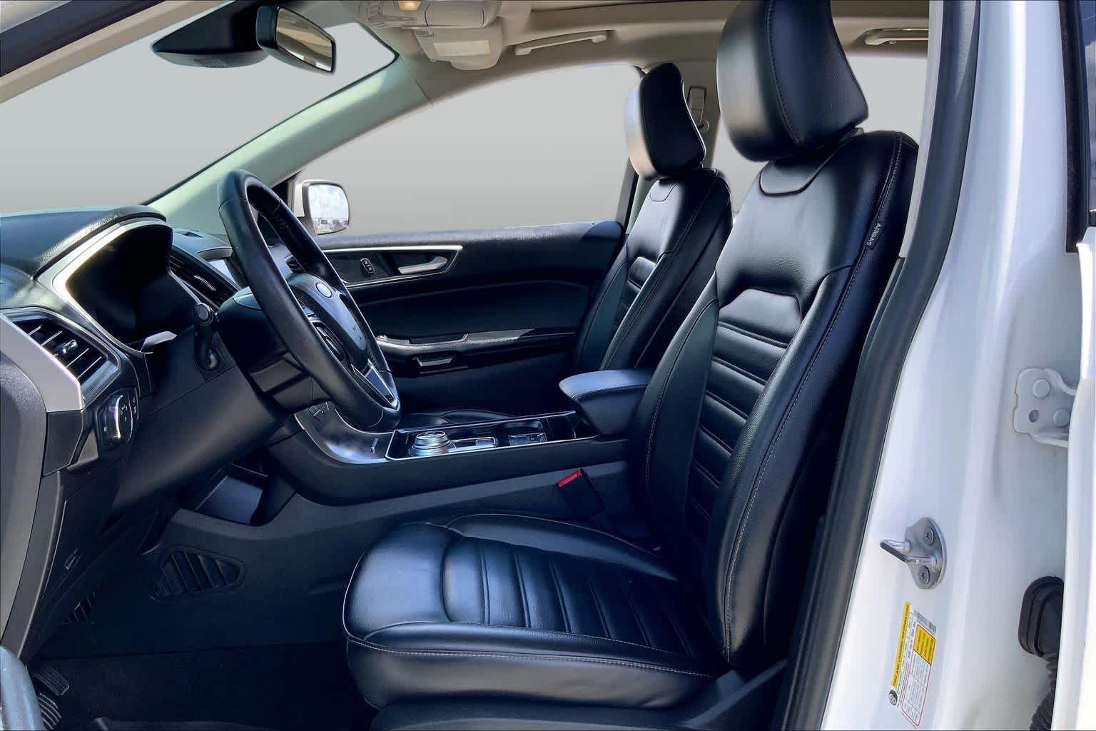 2020 Ford Edge SEL Star White Metallic Tri-Coat at Tomball Ford