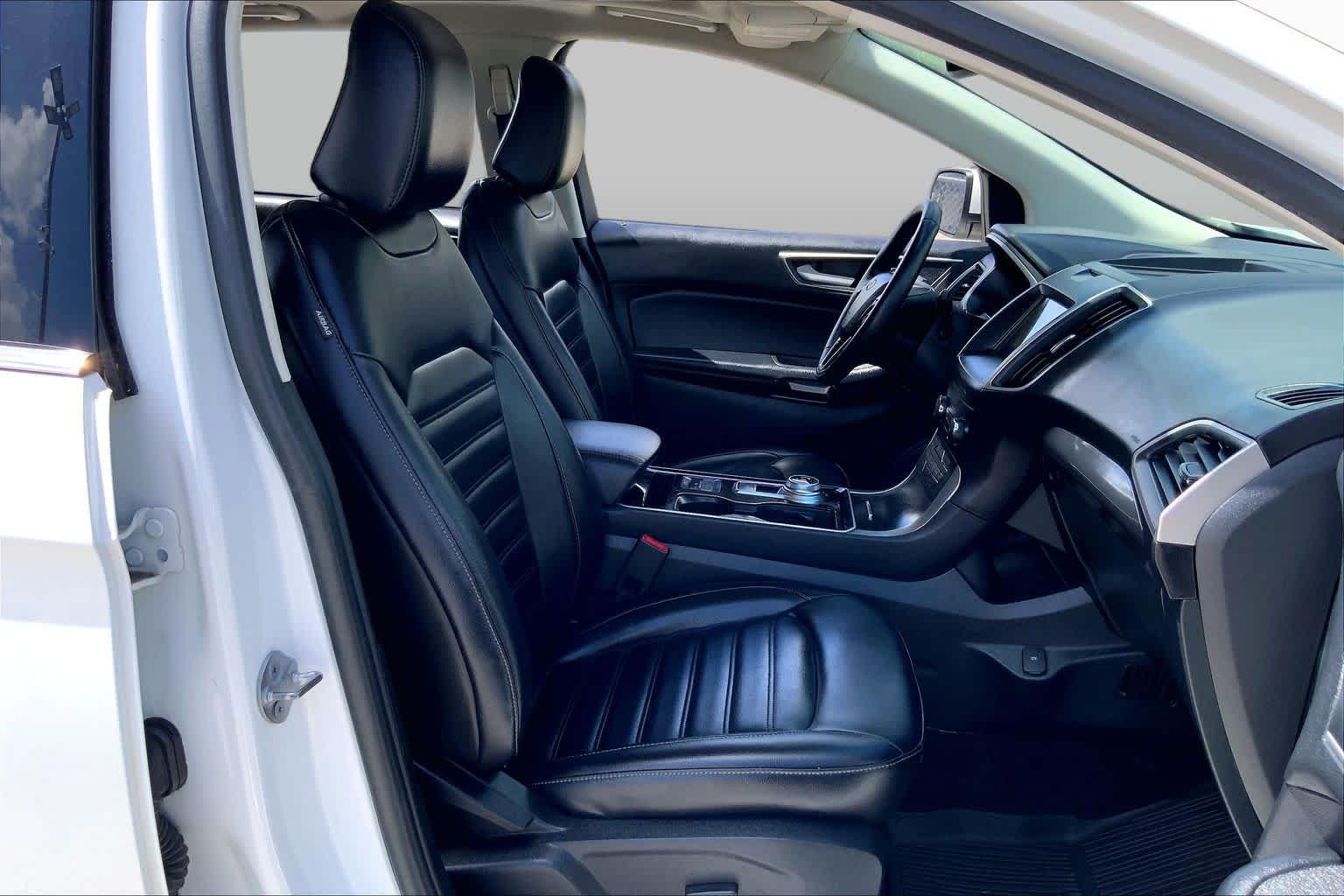 2020 Ford Edge SEL Star White Metallic Tri-Coat at Tomball Ford