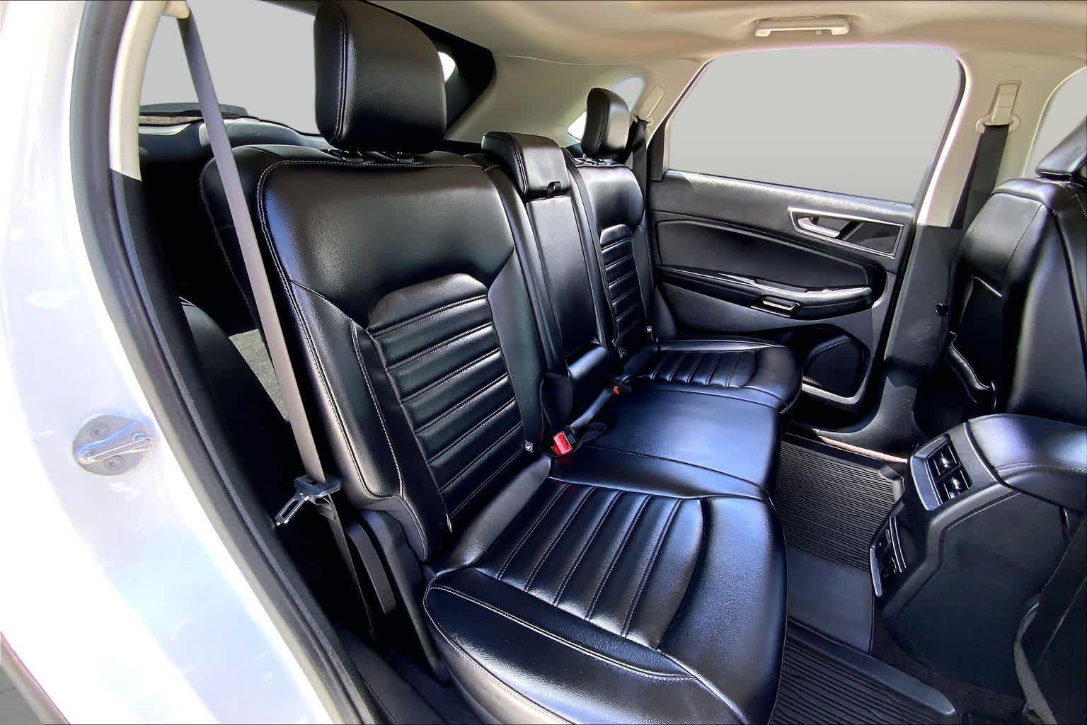 2020 Ford Edge SEL Star White Metallic Tri-Coat at Tomball Ford