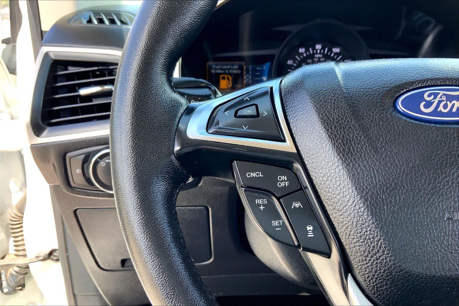 2020 Ford Edge SEL Star White Metallic Tri-Coat at Tomball Ford