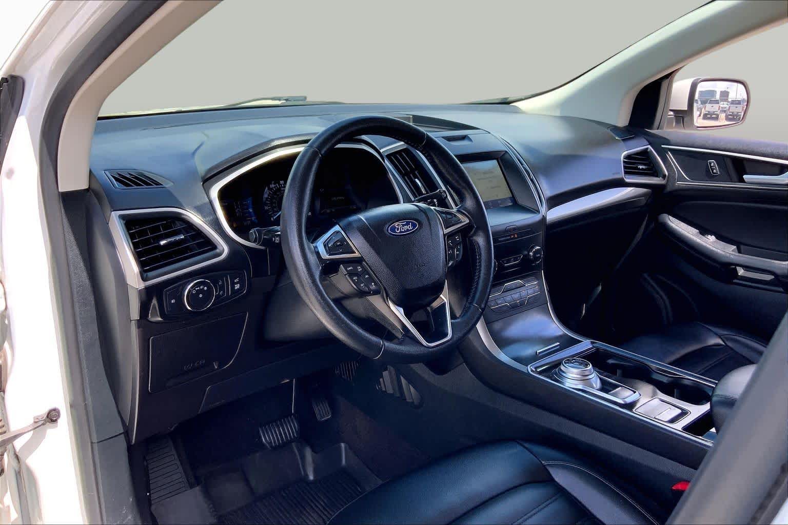 2020 Ford Edge SEL Star White Metallic Tri-Coat at Tomball Ford