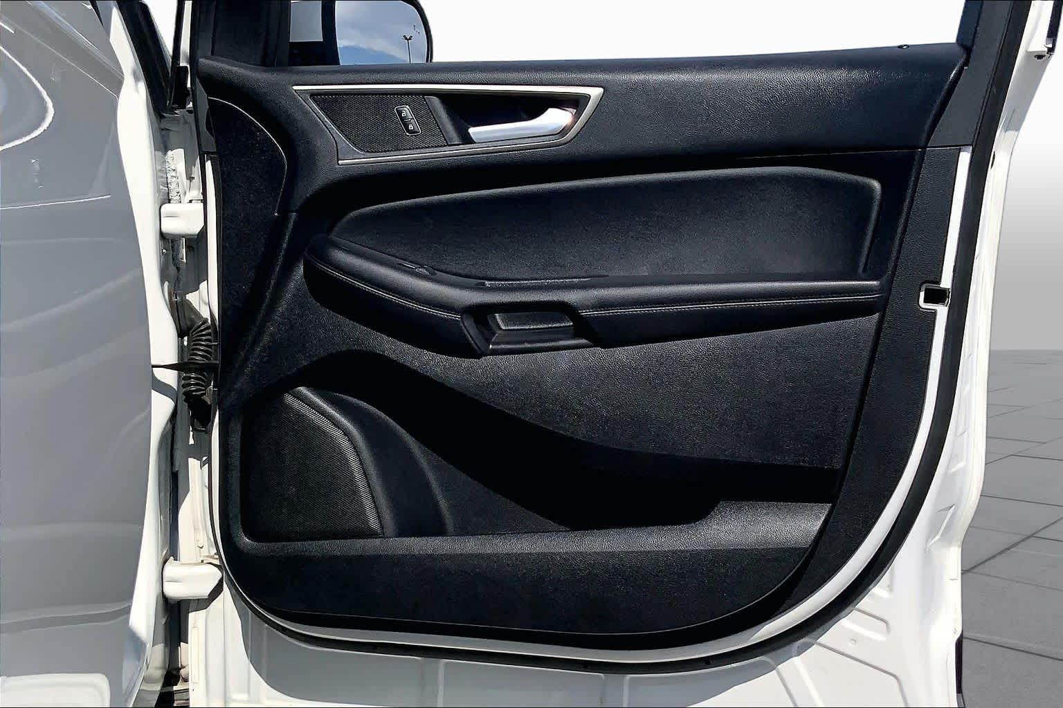 2020 Ford Edge SEL Star White Metallic Tri-Coat at AutoNation USA Houston