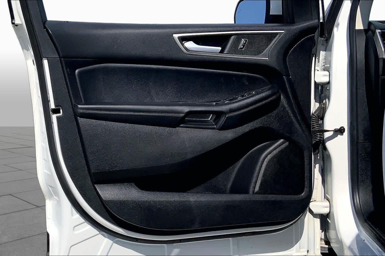 2020 Ford Edge SEL Star White Metallic Tri-Coat at AutoNation USA Houston