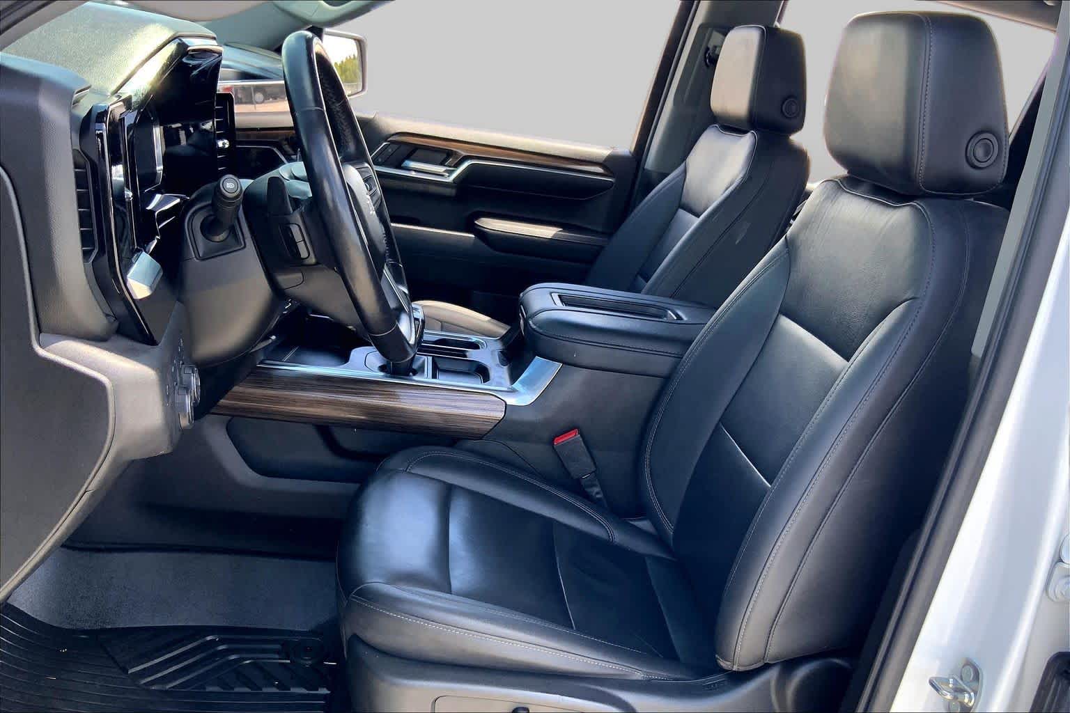 2022 Chevrolet Silverado 1500 RST Summit White at Auto Boutique Texas