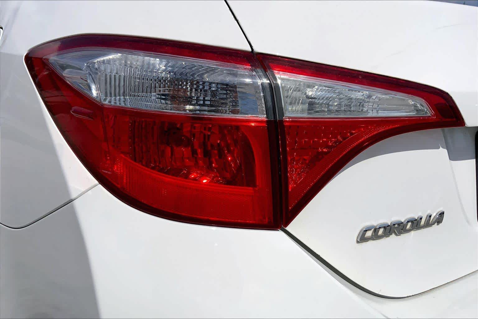 2015 Toyota Corolla LE Super White at Group 1 Toyota Southwest