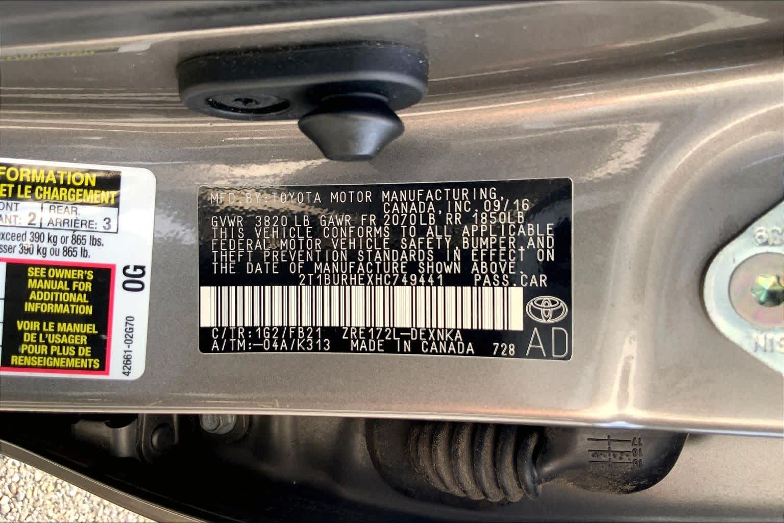 2017 Toyota Corolla photo 34 of 34