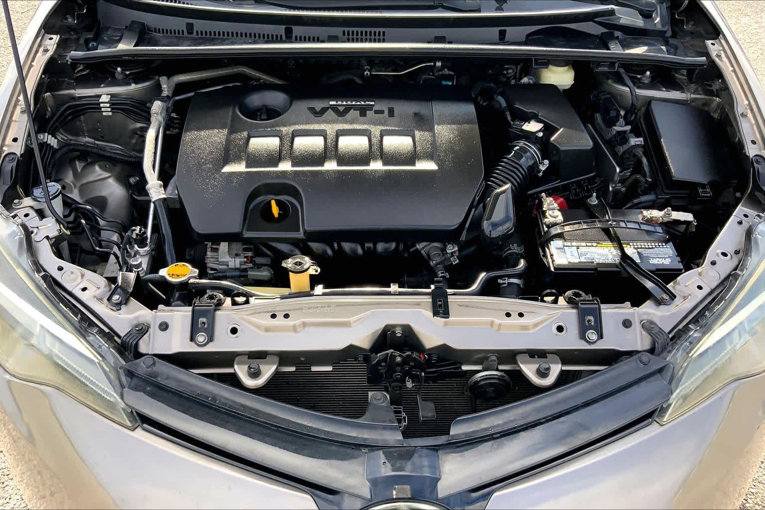 2017 Toyota Corolla photo 31 of 34