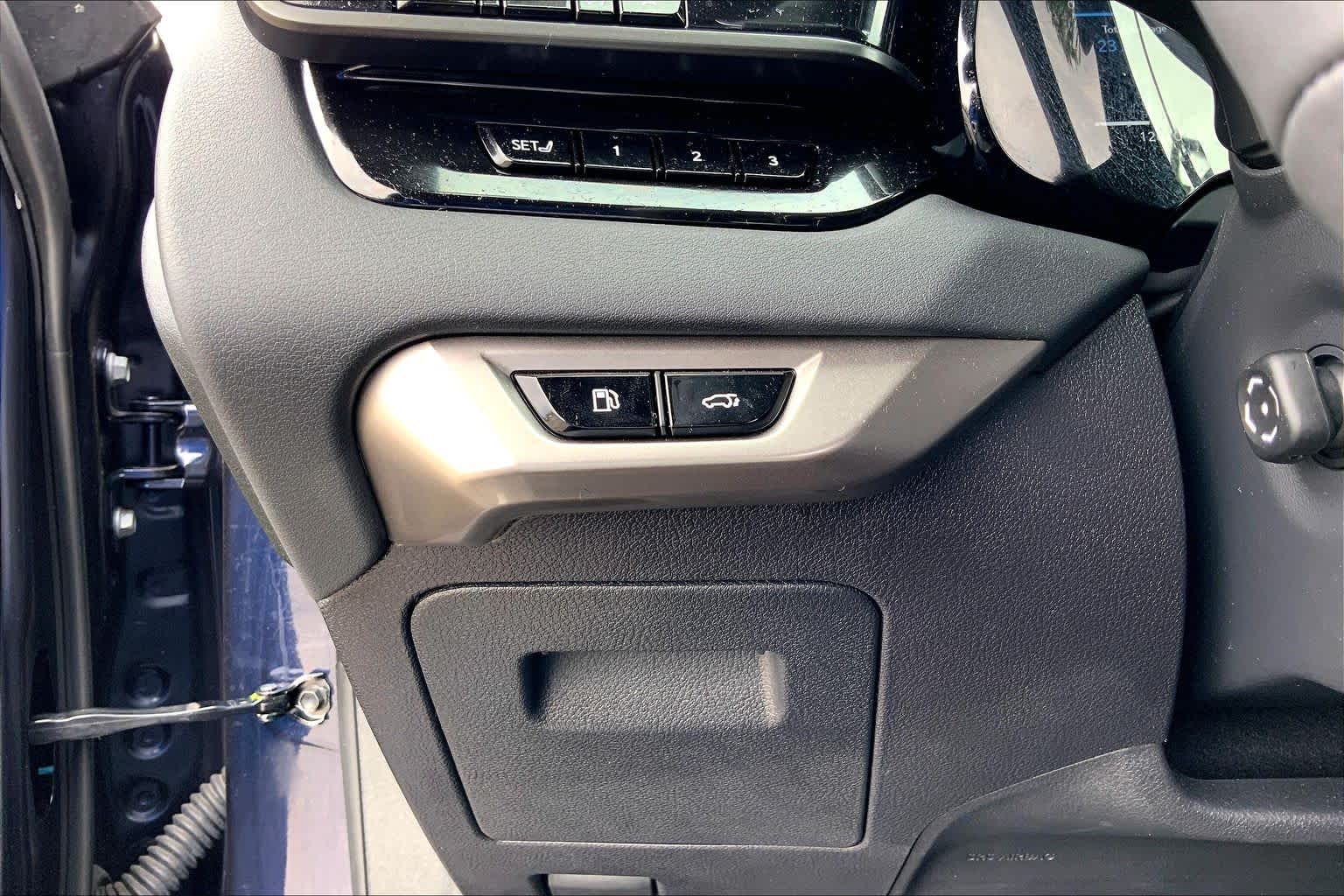 2025 Lexus RX 350 photo 33 of 36