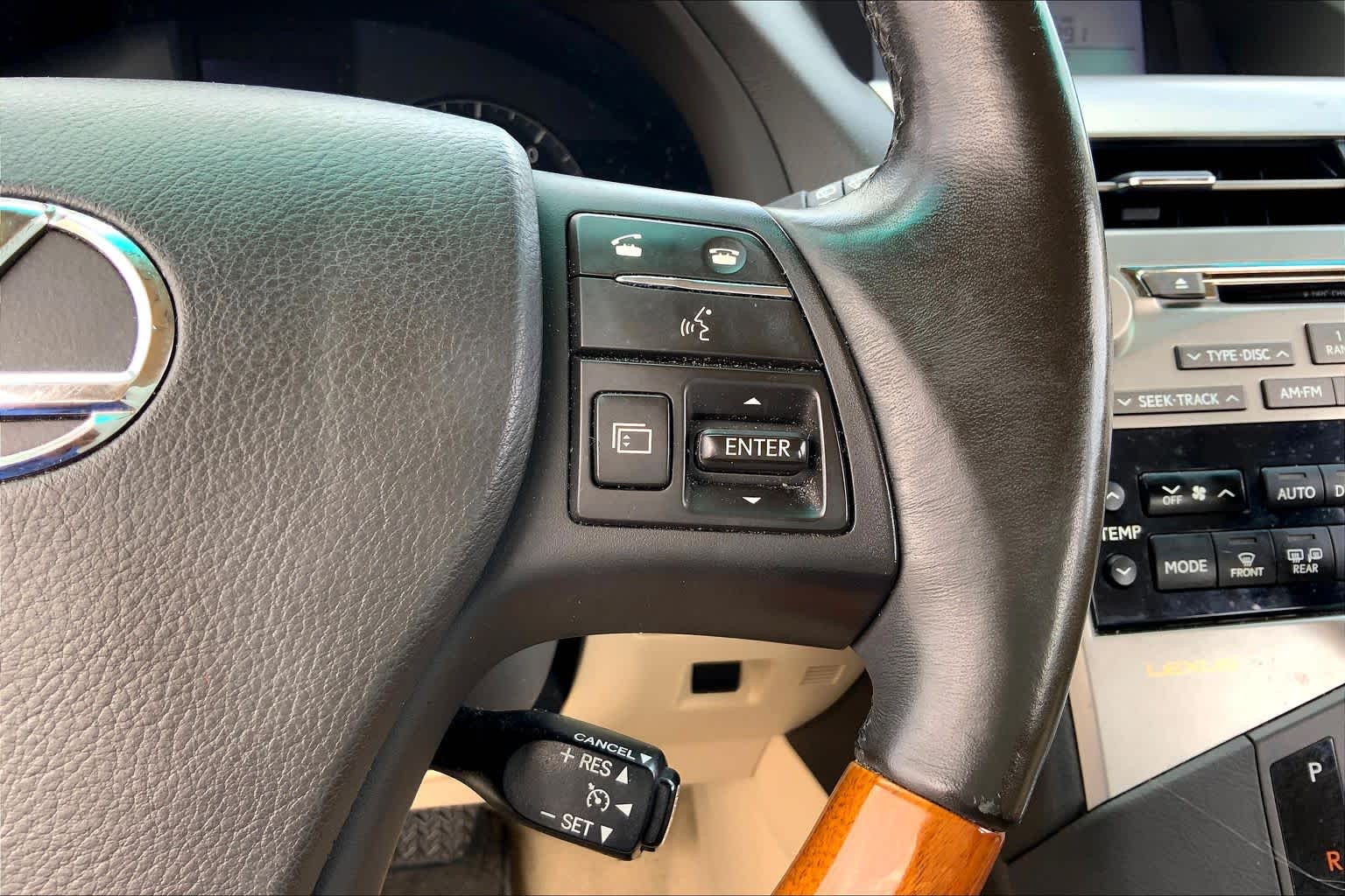 2010 Lexus RX 350 photo 23 of 34