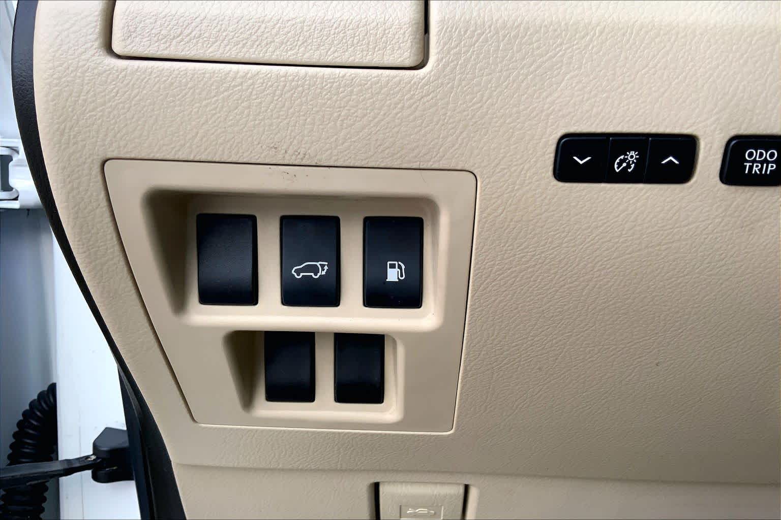 2010 Lexus RX 350 photo 31 of 34