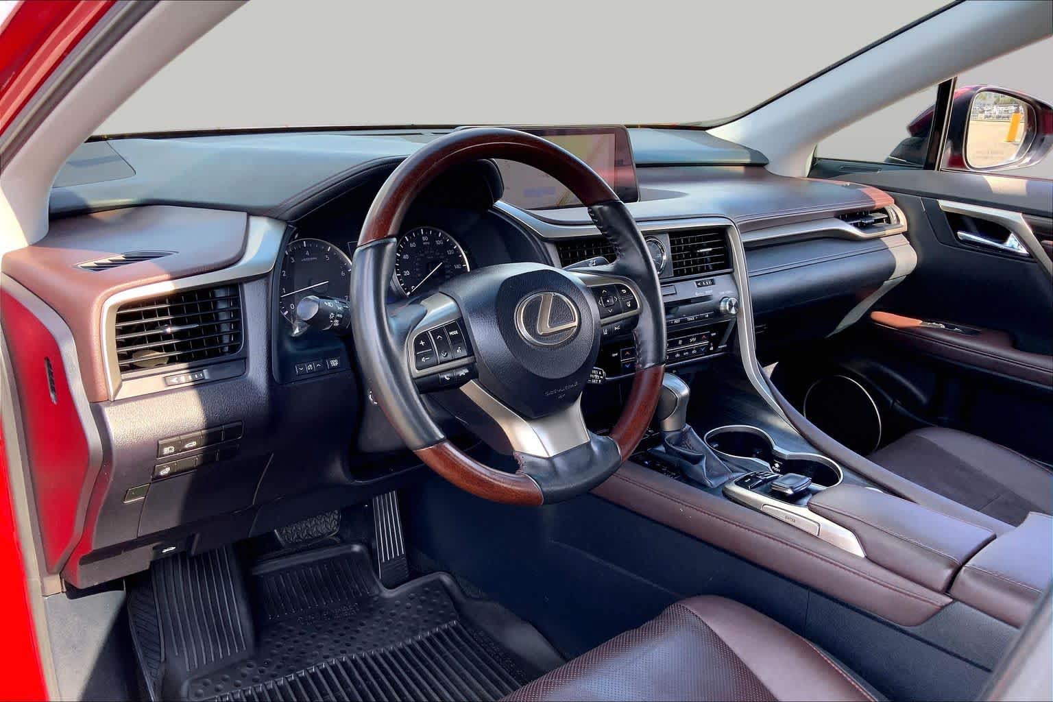 2017 Lexus RX 350 photo 17 of 36