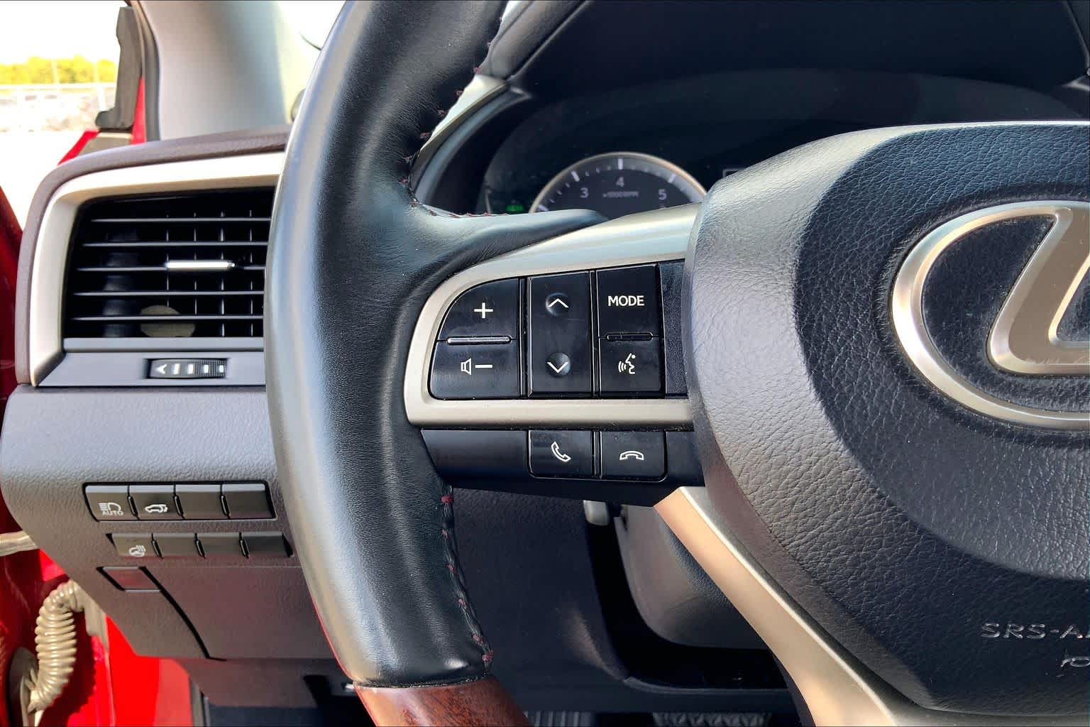 2017 Lexus RX 350 photo 23 of 36