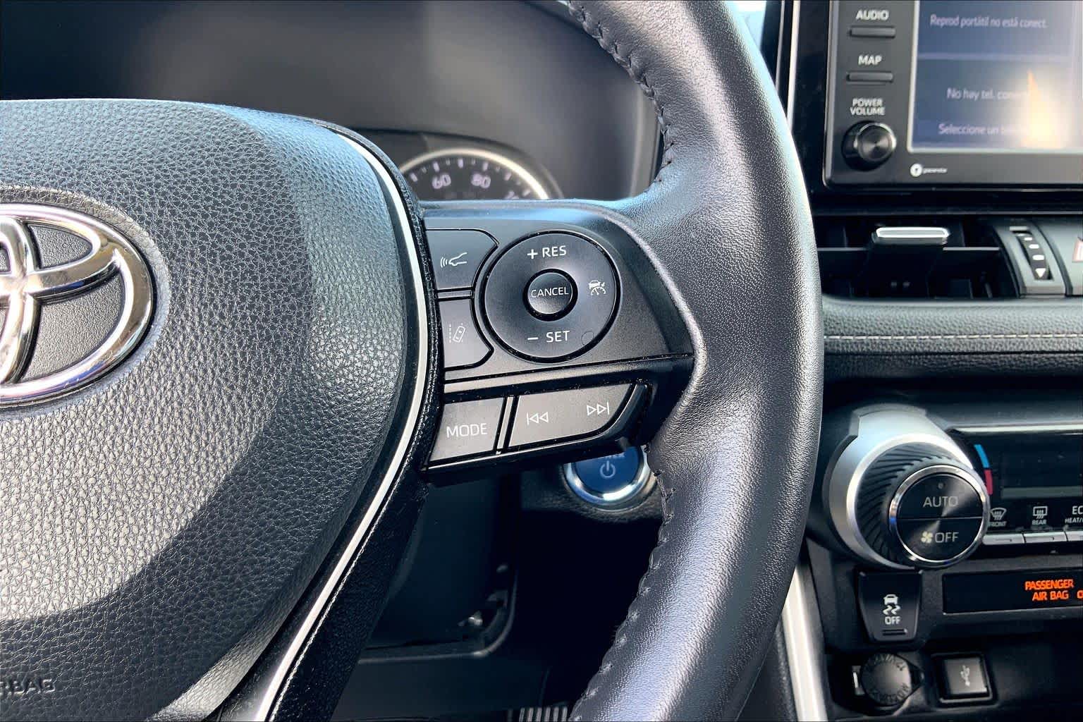 2021 Toyota RAV4 photo 24 of 34
