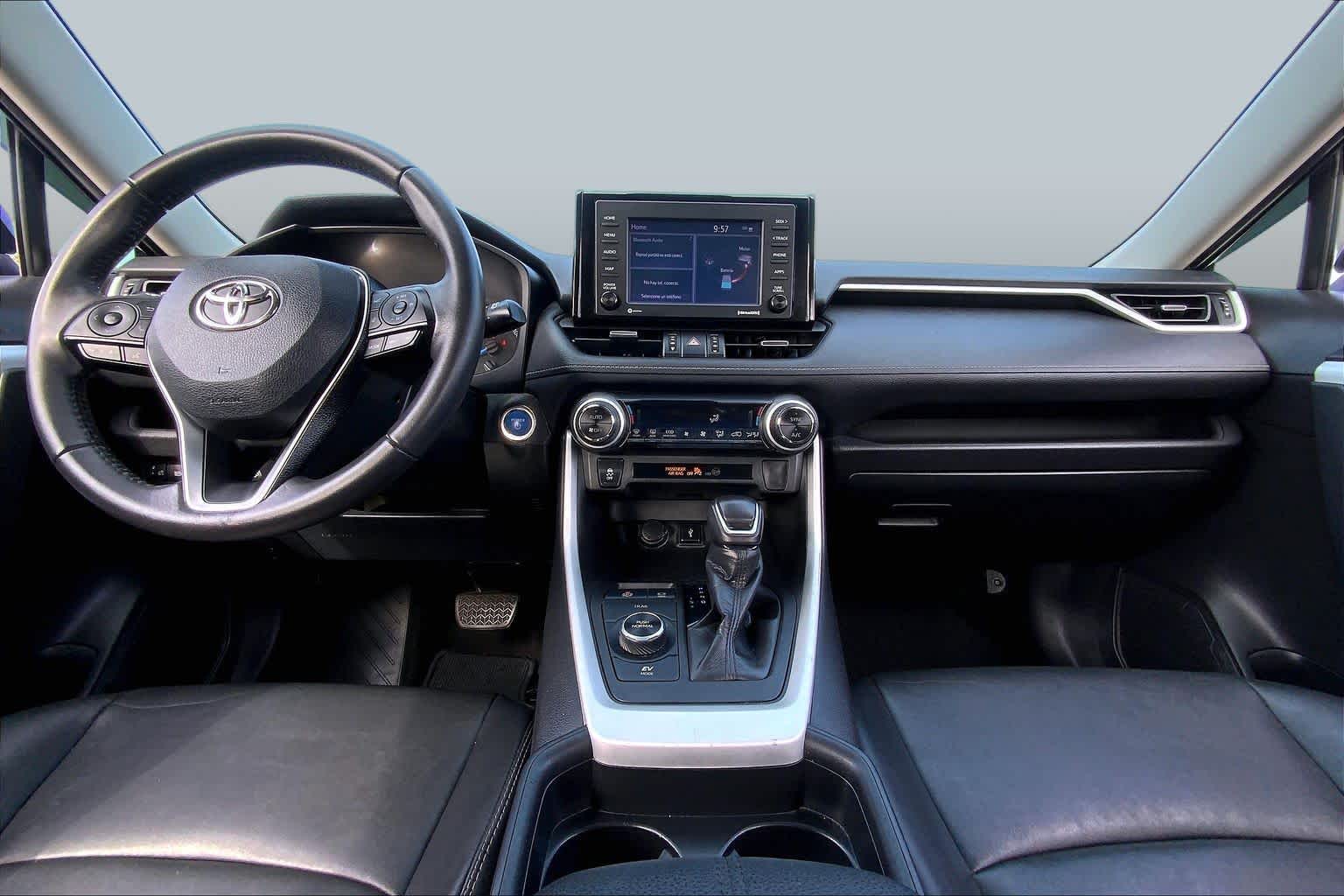 2021 Toyota RAV4 photo 15 of 34