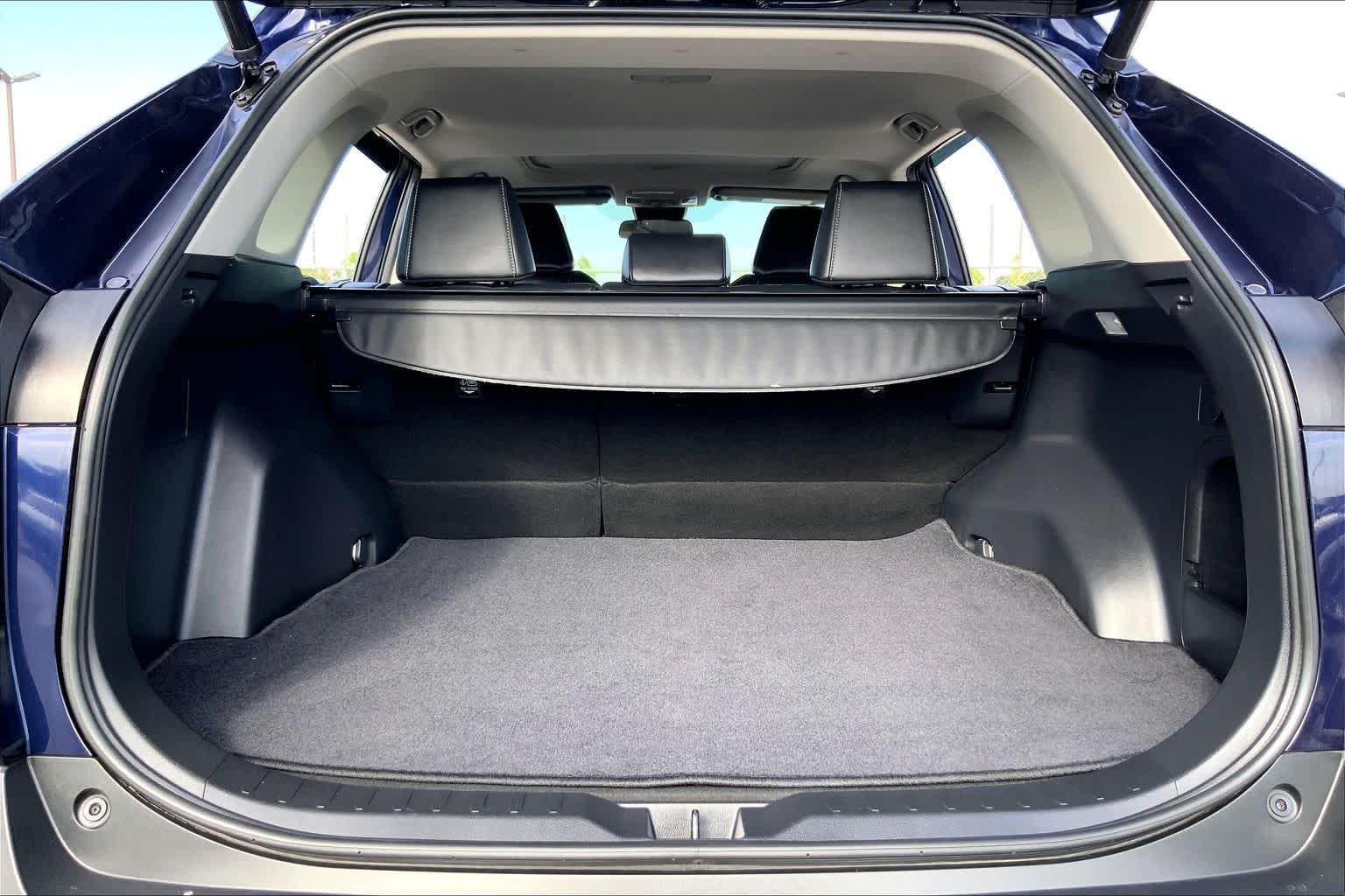 2021 Toyota RAV4 photo 33 of 34