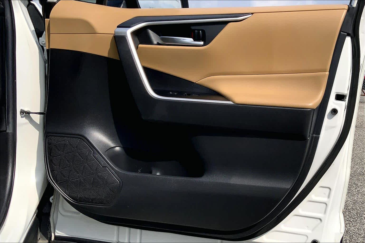 2022 Toyota RAV4 XLE Premium Blizzard Pearl at Lexus Southwest Houston