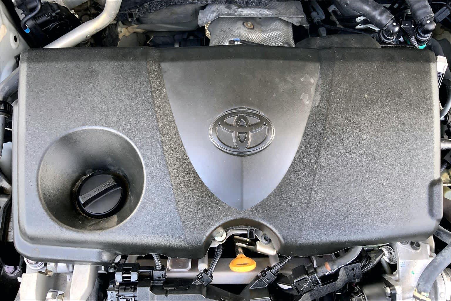 2022 Toyota RAV4 XLE Premium Blizzard Pearl at Lexus Southwest Houston