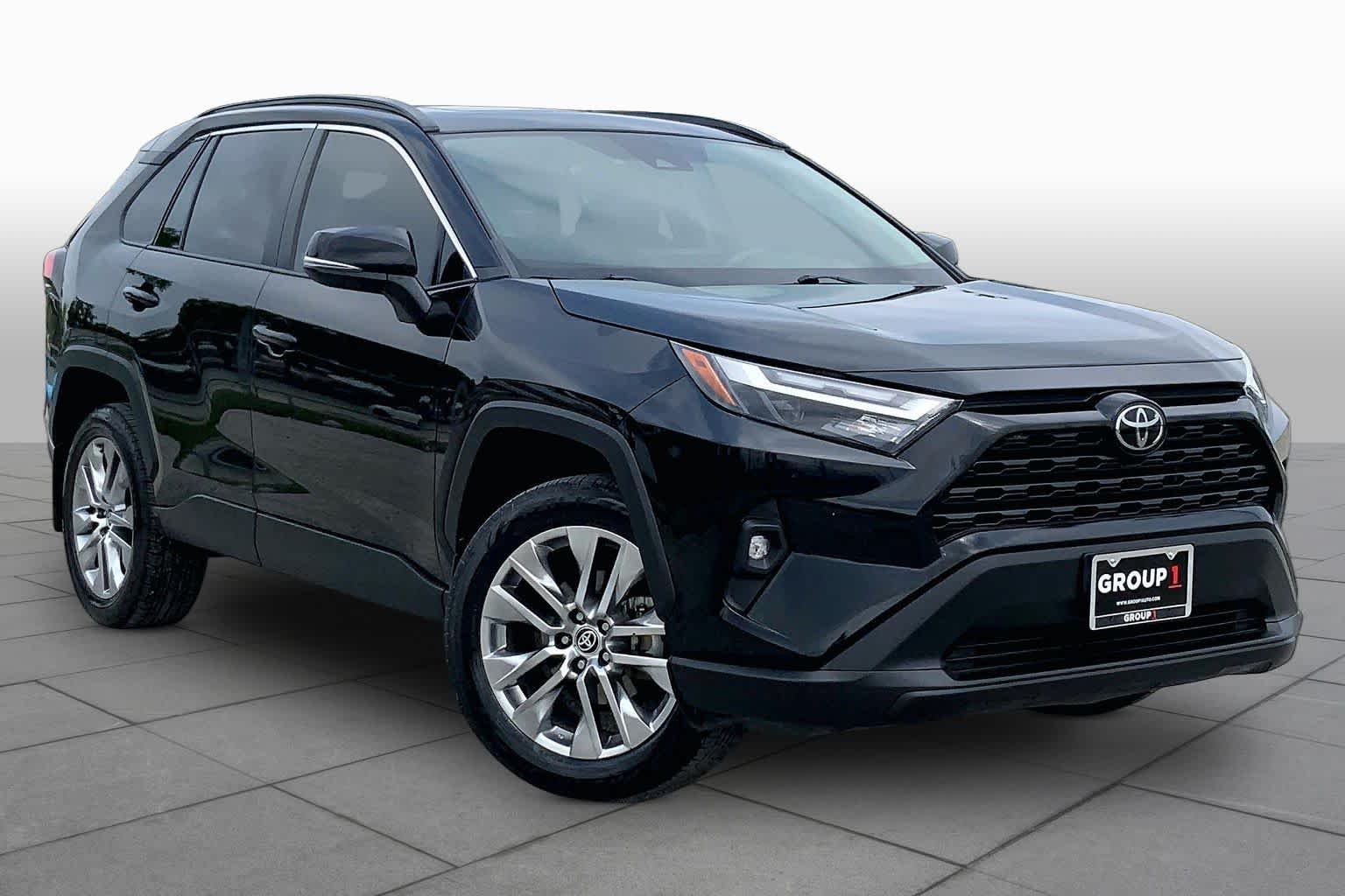 2023 Toyota RAV4 XLE Premium - 2